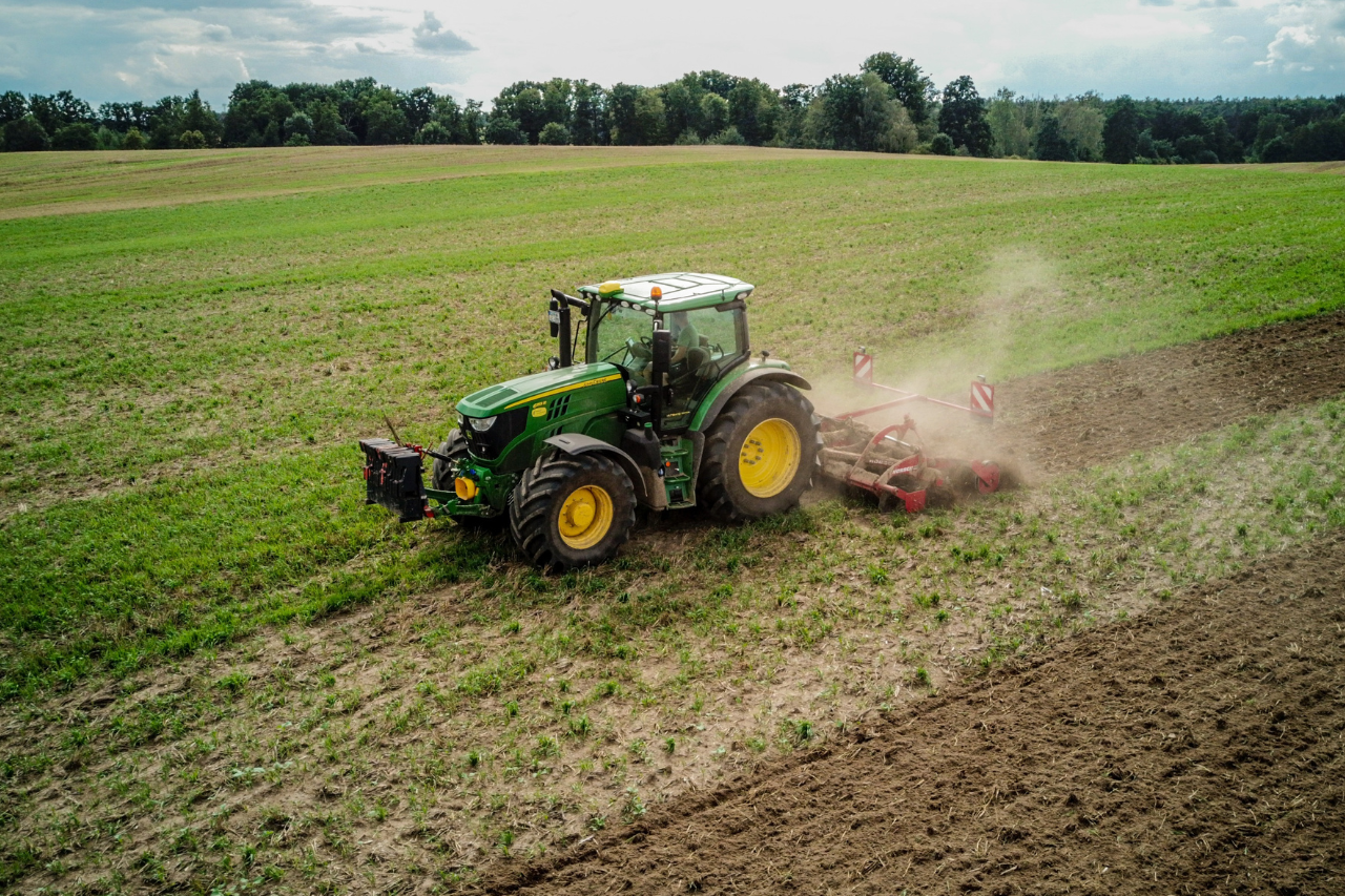 ag field 